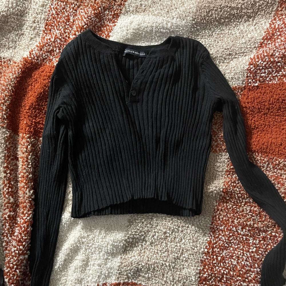 brandy melville crop black long sleeve